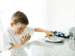 8 أخطاء تربوية ينبغي تجنبها.